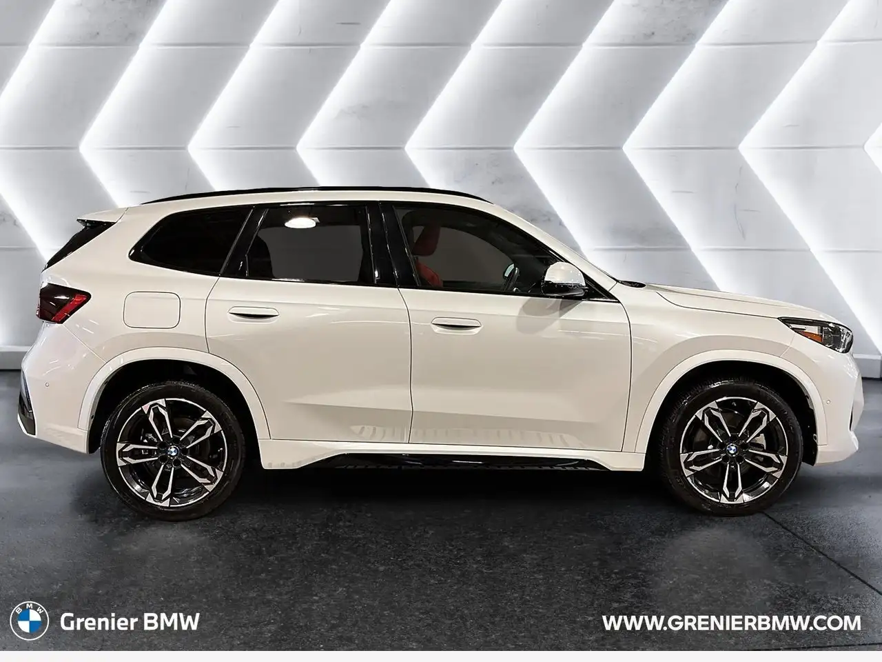 BMW X1 снимка BMW X1