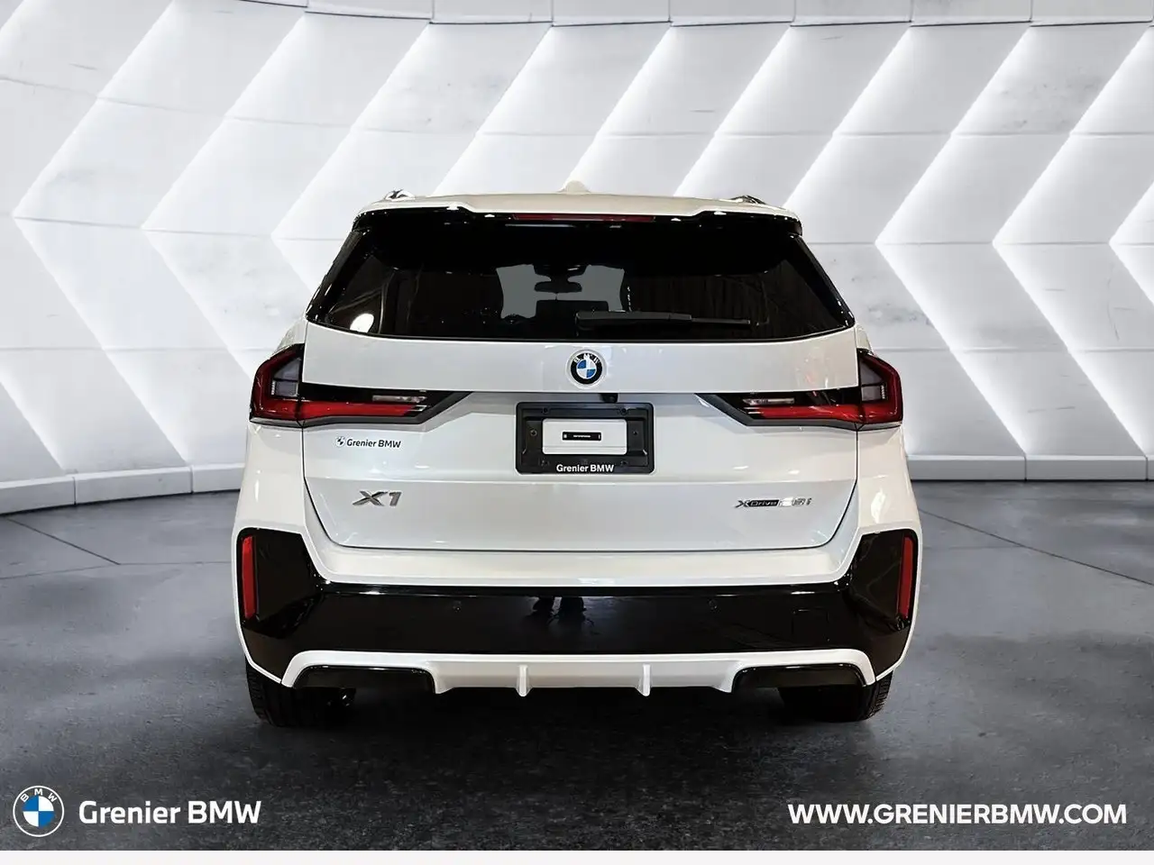 BMW X1 снимка BMW X1