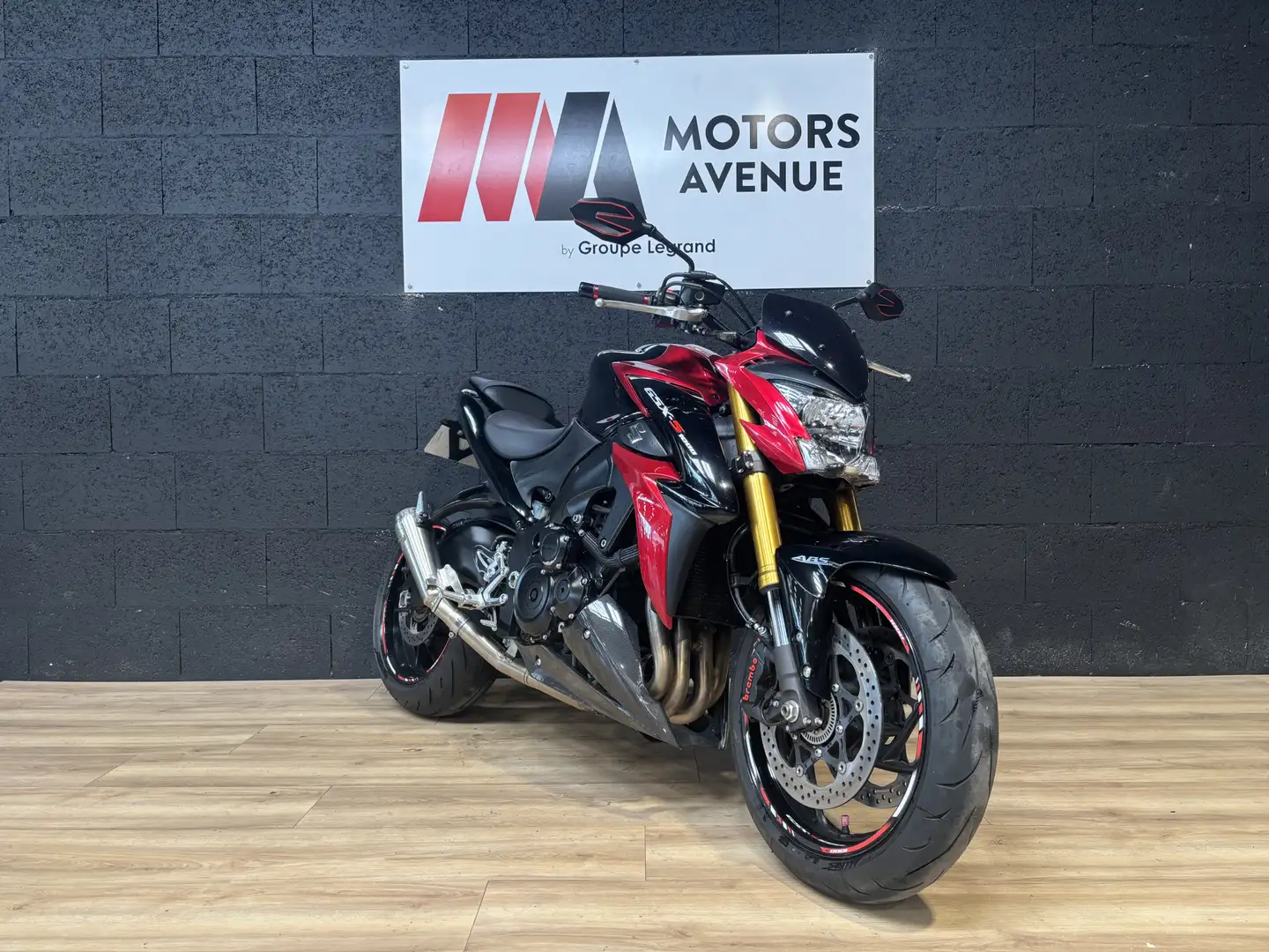 Suzuki GSX-S 1000 - 1