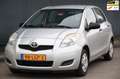 Toyota Yaris 1.0 VVTi Acces Airco/Elek.Pakket/Cd/5 Deurs/Trekha Grijs - thumbnail 1