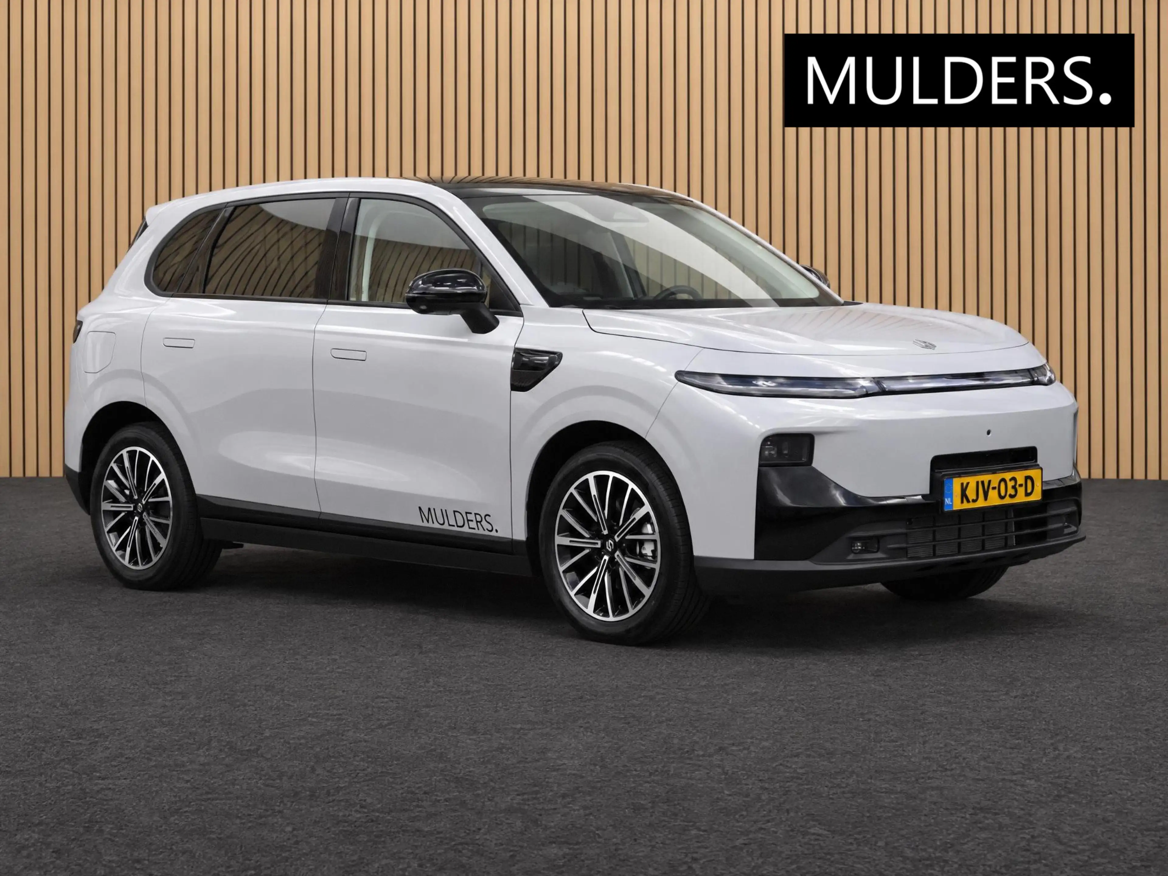 Leapmotor B10 Design Hybrid EV 18.8 kWh Direct leverbaar