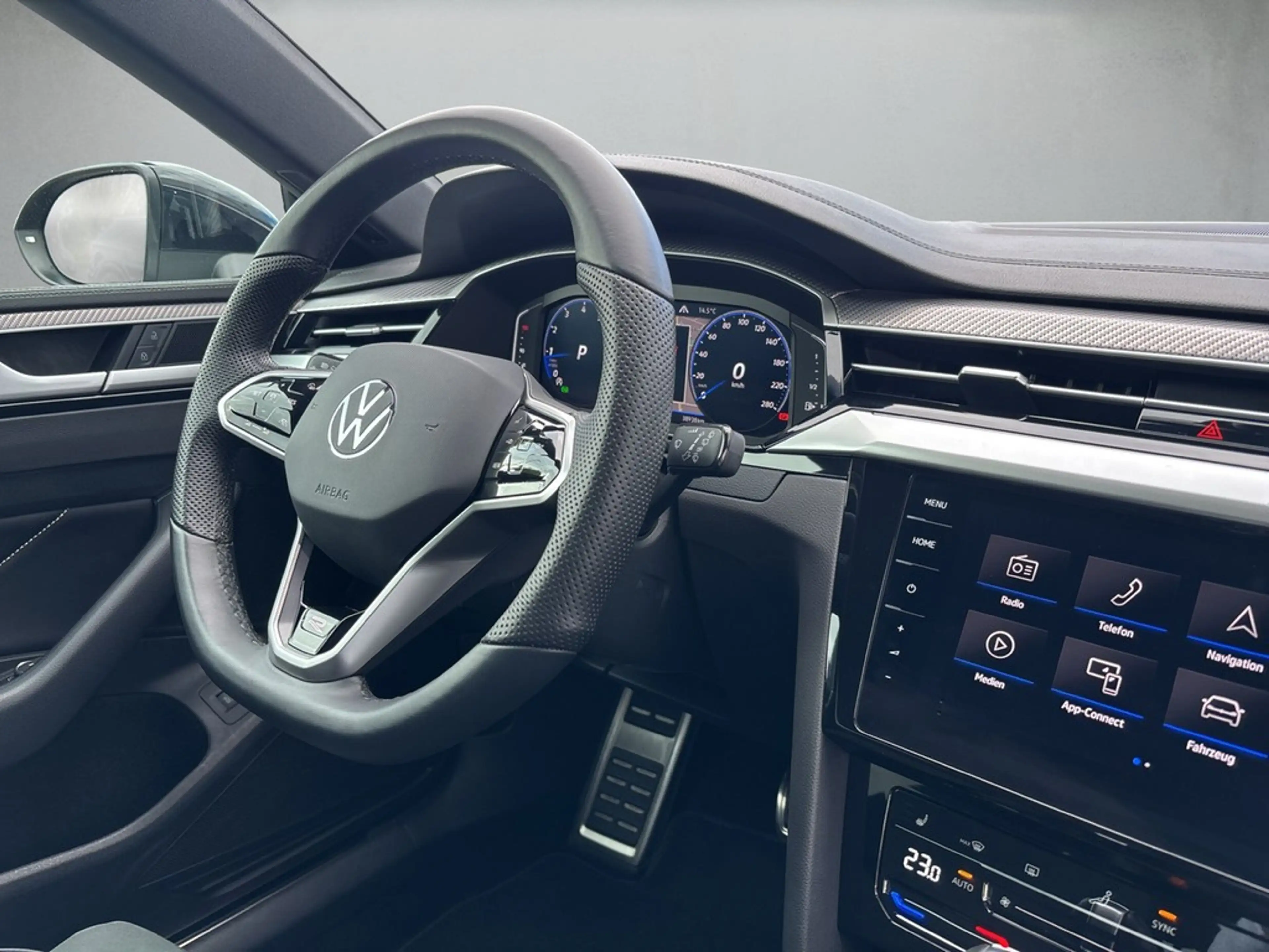 Volkswagen Arteon Shooting Brake 2.0 TSI DSG R-Line *Kamera — photo 7