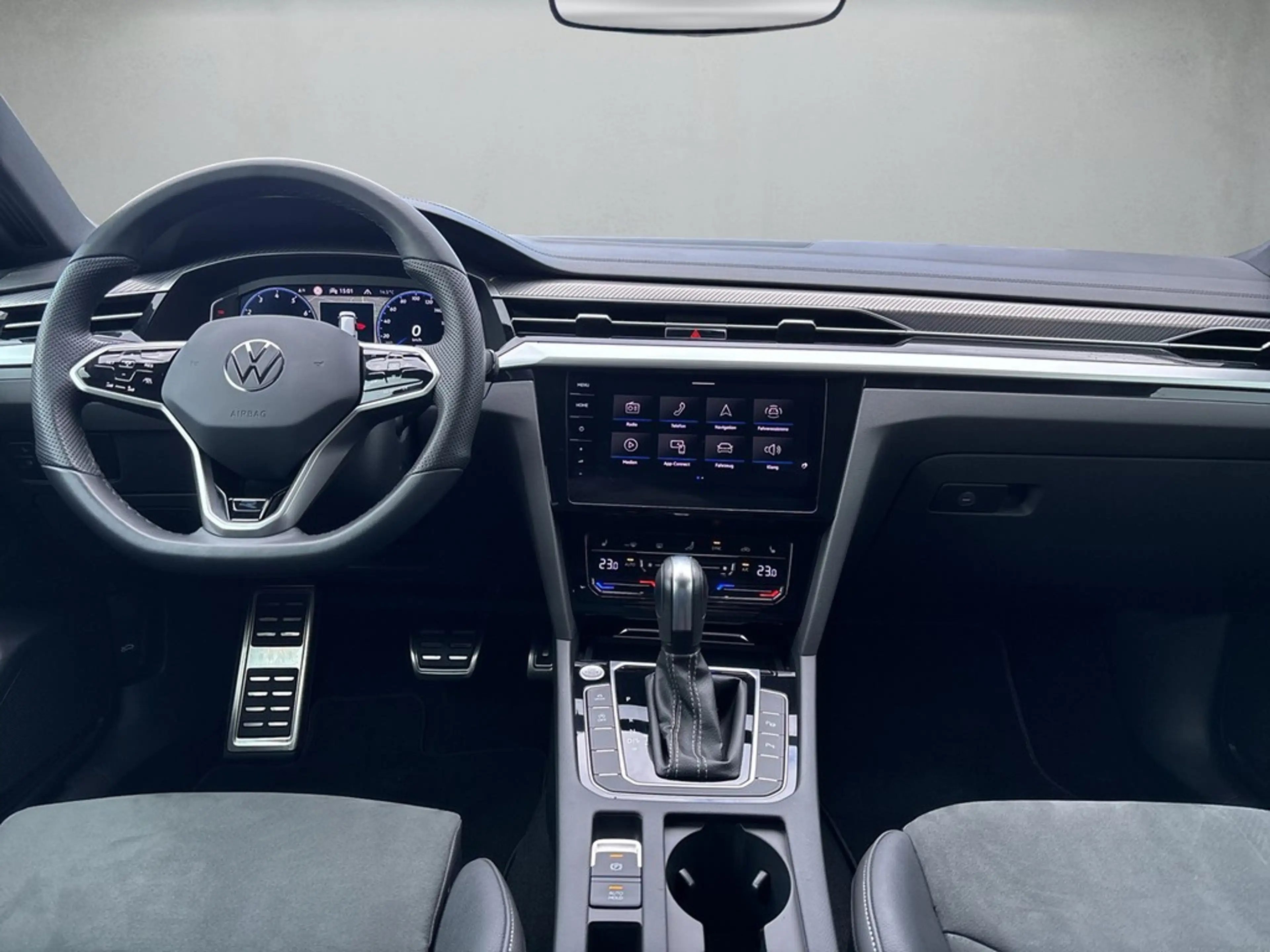 Volkswagen Arteon Shooting Brake 2.0 TSI DSG R-Line *Kamera — photo 8