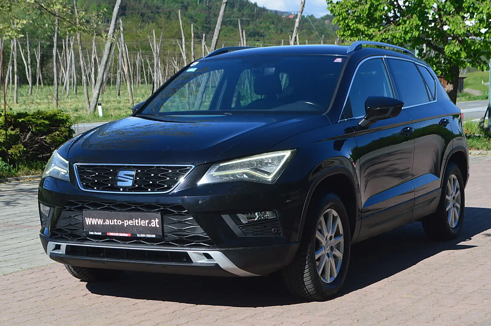SEAT Ateca 2,0 Xcellence 4WD TDI+NAVI+Xenon+ Schwarz - 2