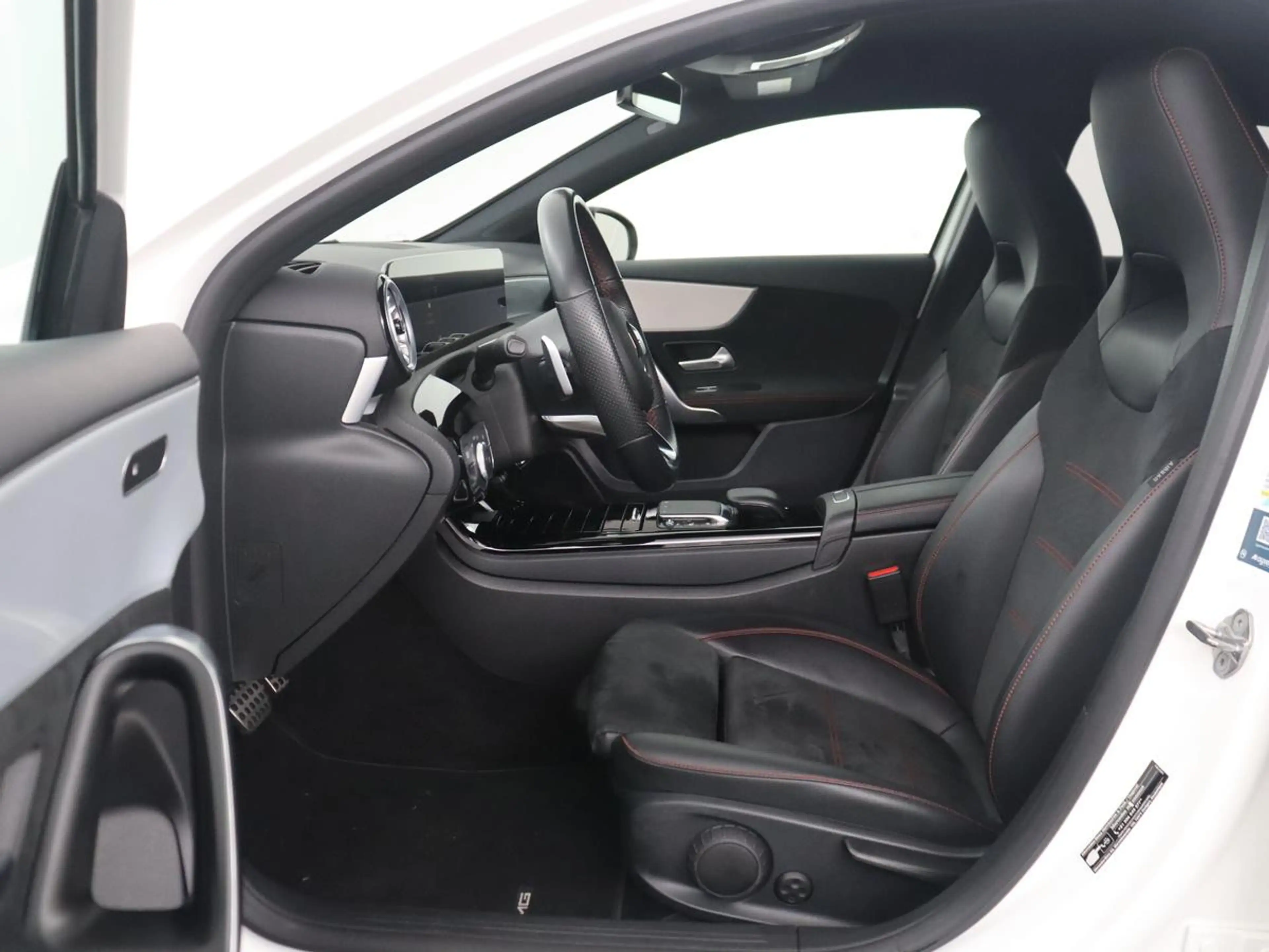 Mercedes-Benz A 180 Business Solution AMG | Apple Carplay | LED | Navi — photo 4