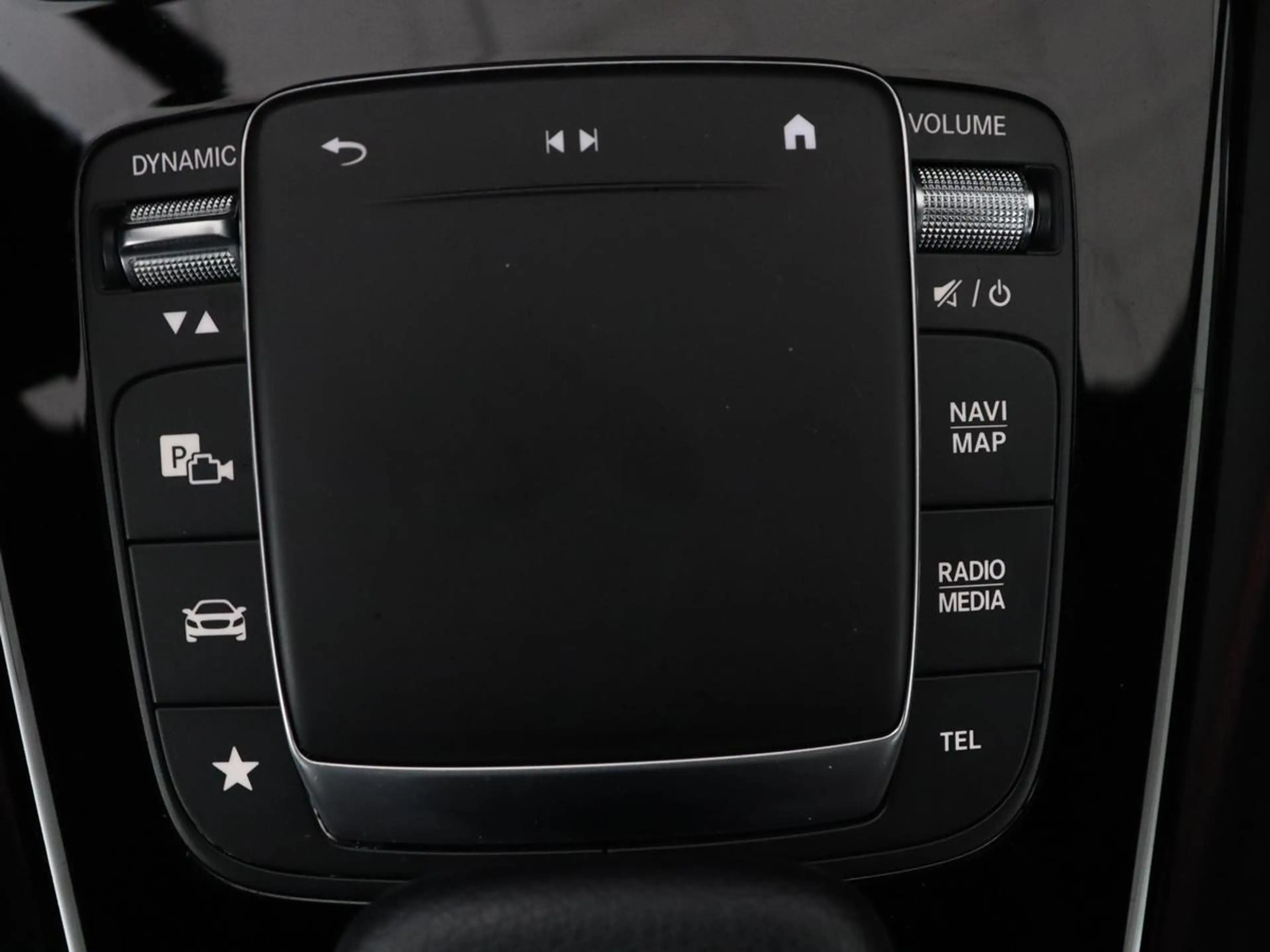 Mercedes-Benz A 180 Business Solution AMG | Apple Carplay | LED | Navi — photo 28