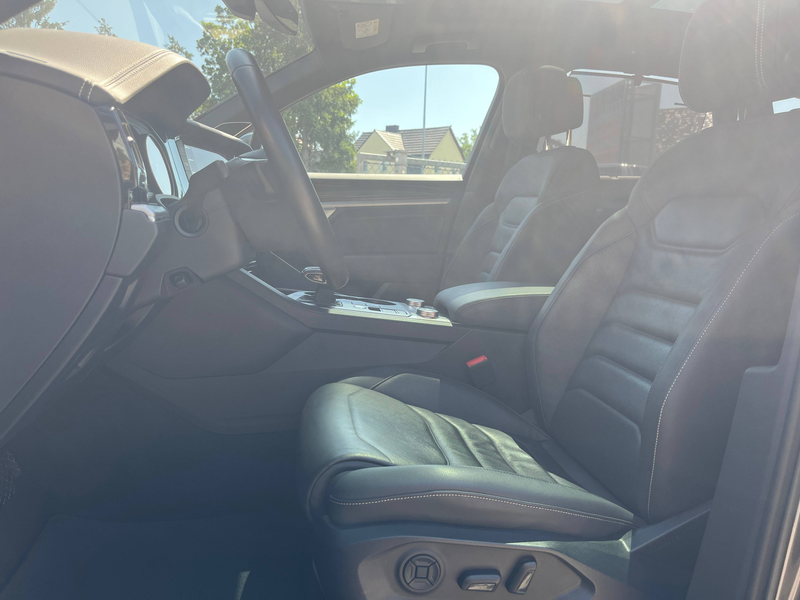 Volkswagen Touareg 4Motion R-Line Kamera 4x Sitzh. Standh. Matrix-LED — photo 13