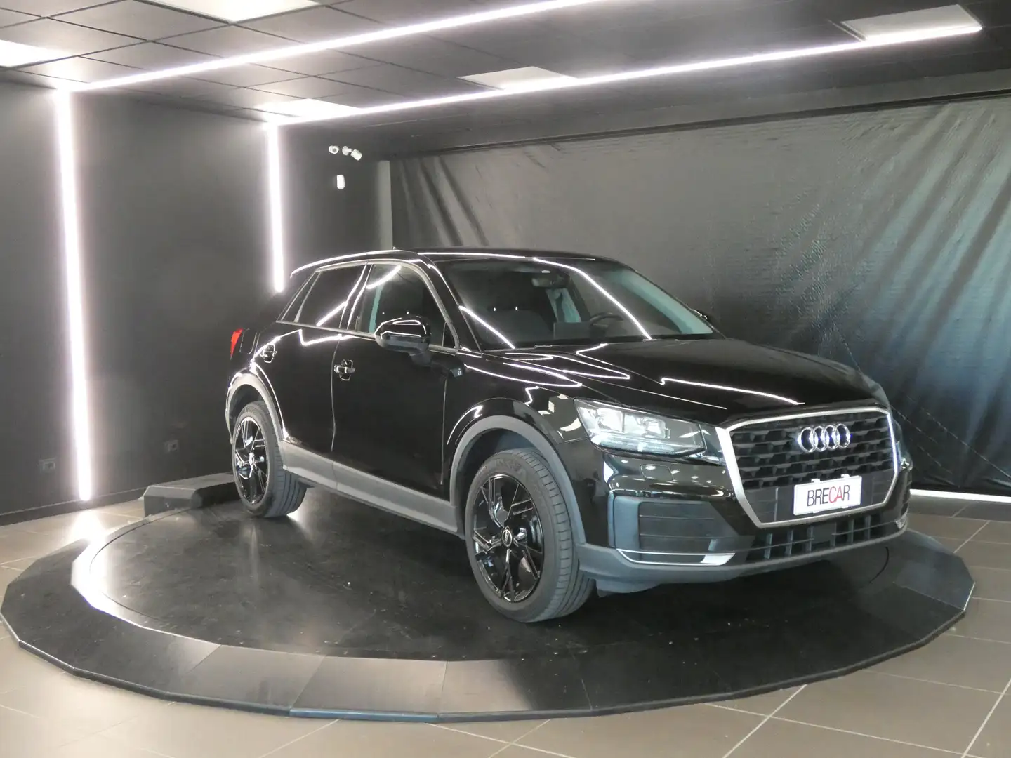 Audi Q2 Q2 30 1.6 tdi Identity Black s-tronic Negro - 2