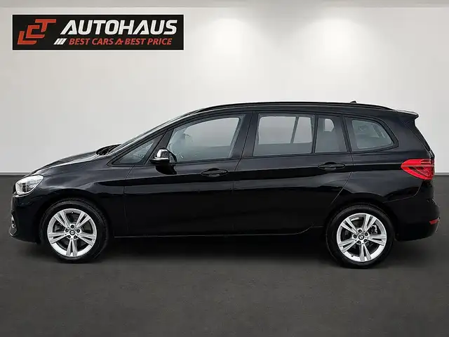 BMW 2 Series view 2