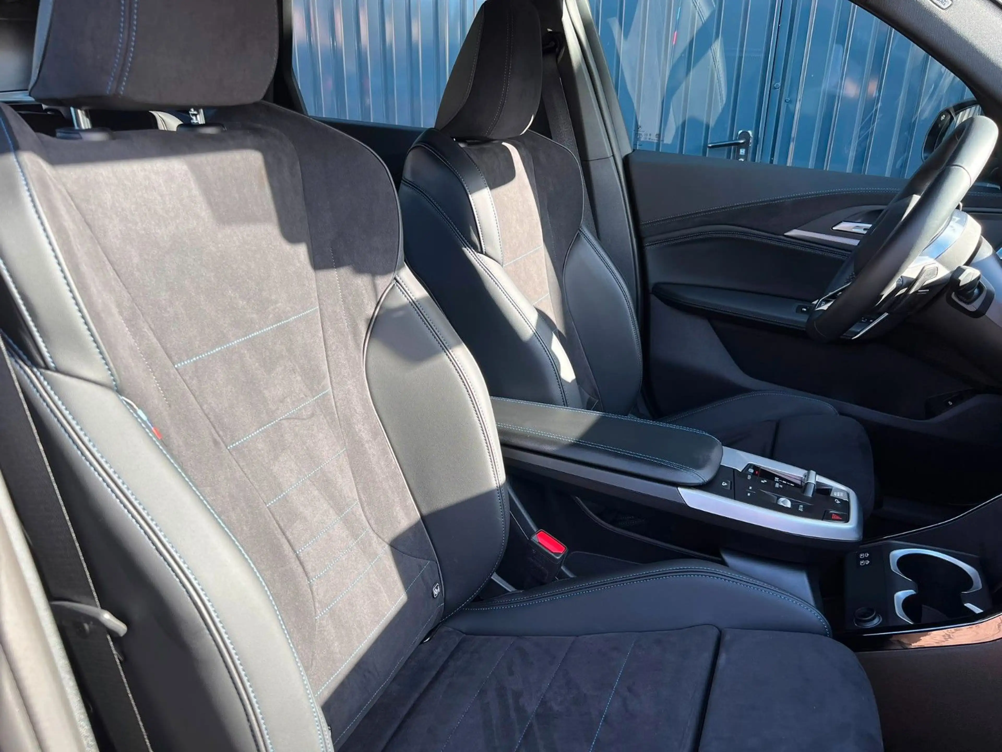 BMW X1 sDrive 18i M SPORT /Kamera/Komfortzu/18"M-Rad — photo 13