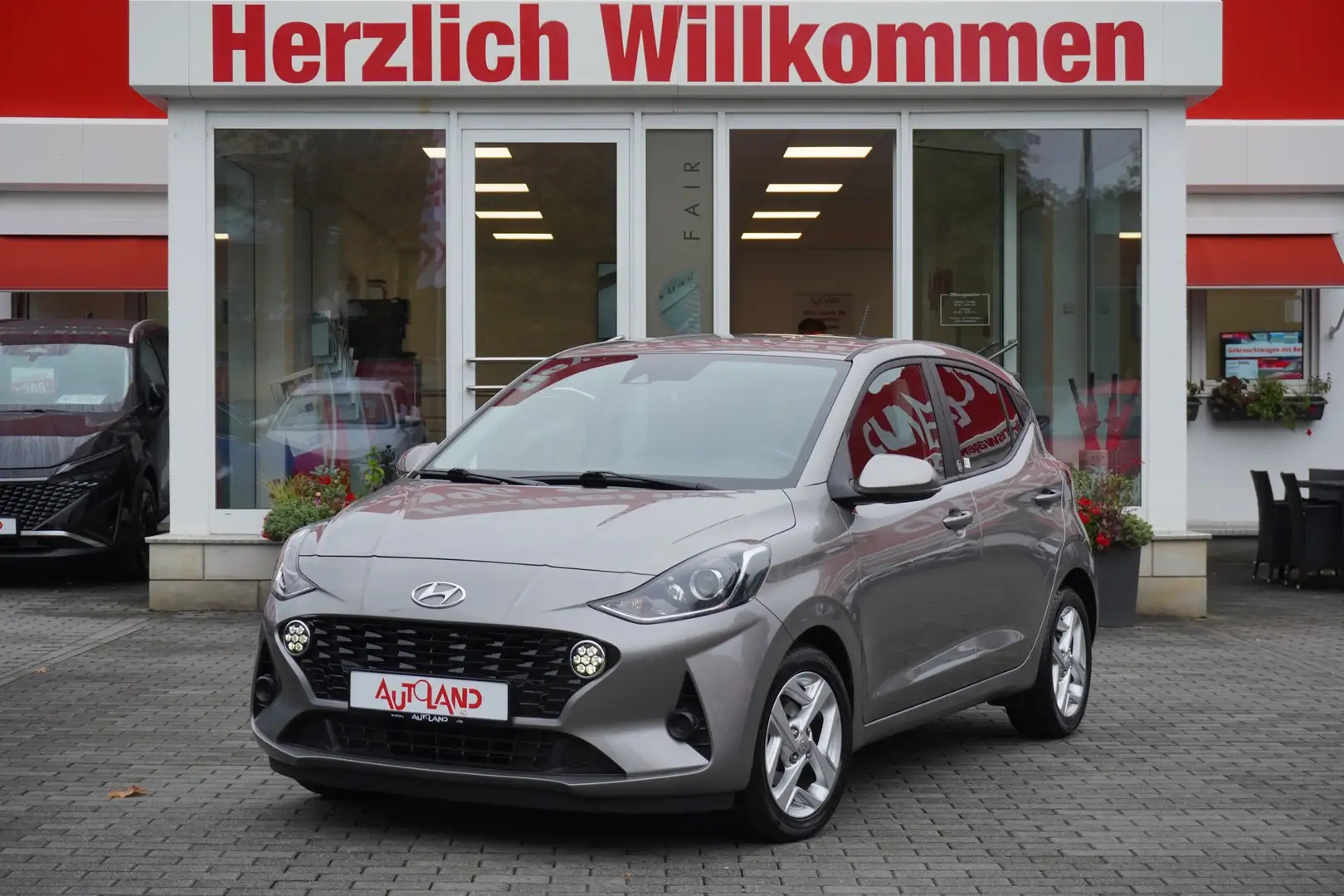 Hyundai i10 1.0 Edition 30 Temp Klima DAB Bluetooth Beige - 2