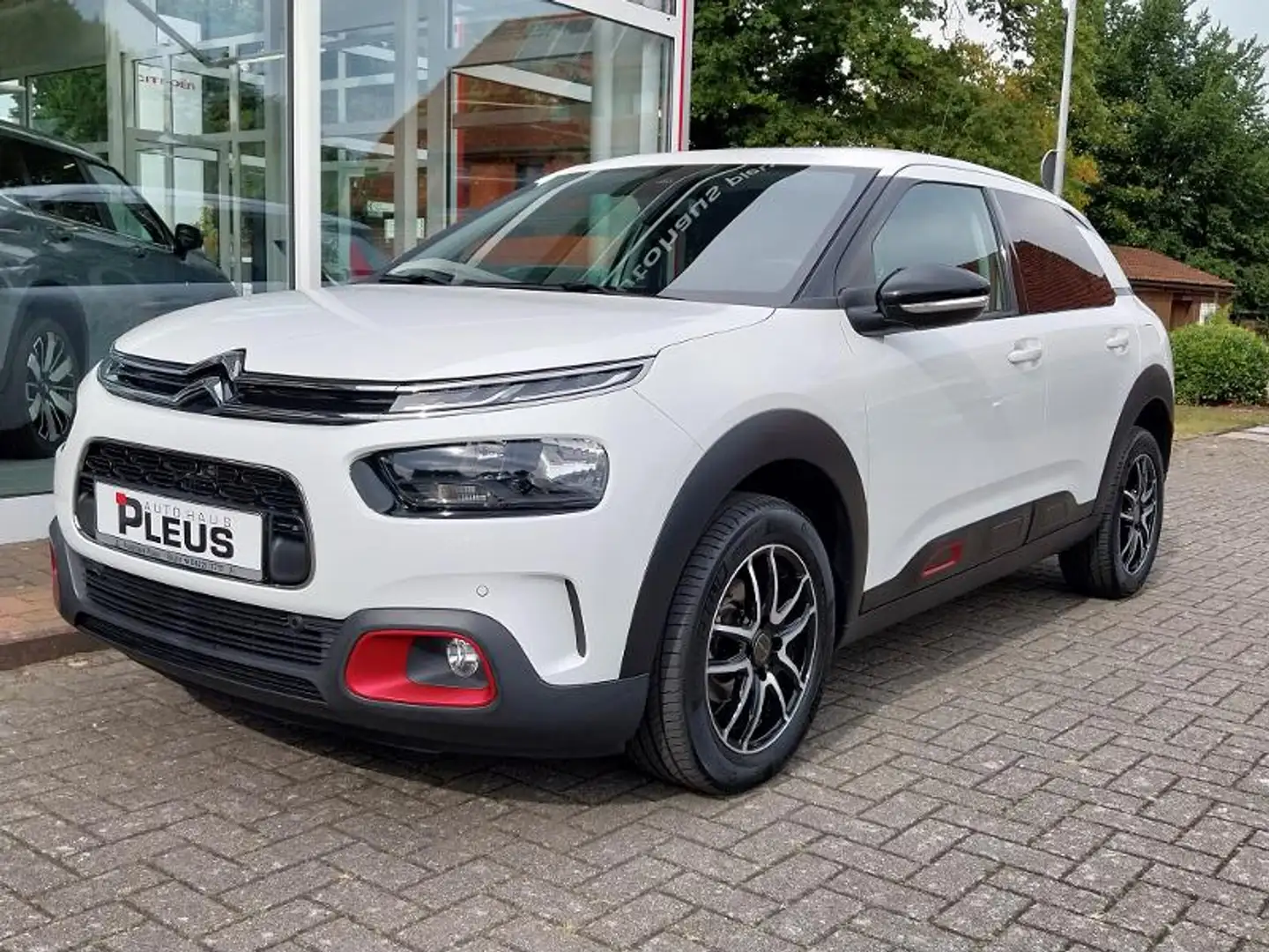 Citroen C4 Cactus 1.2 e-THP PureTech110 Shine Stop&Start Wit - 2