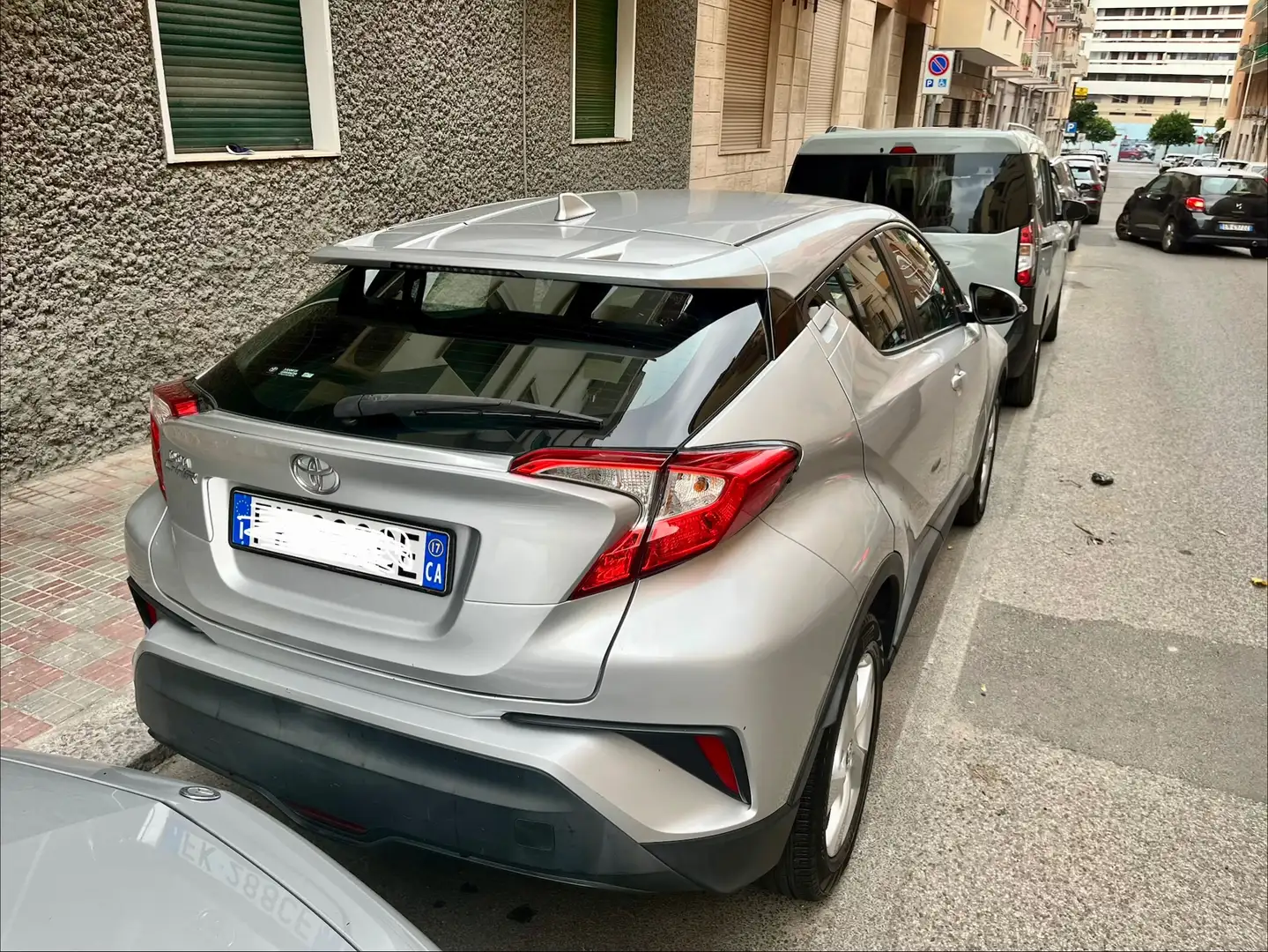 Toyota C-HR C-HR I 2016 1.2t Active 2wd Argento - 2