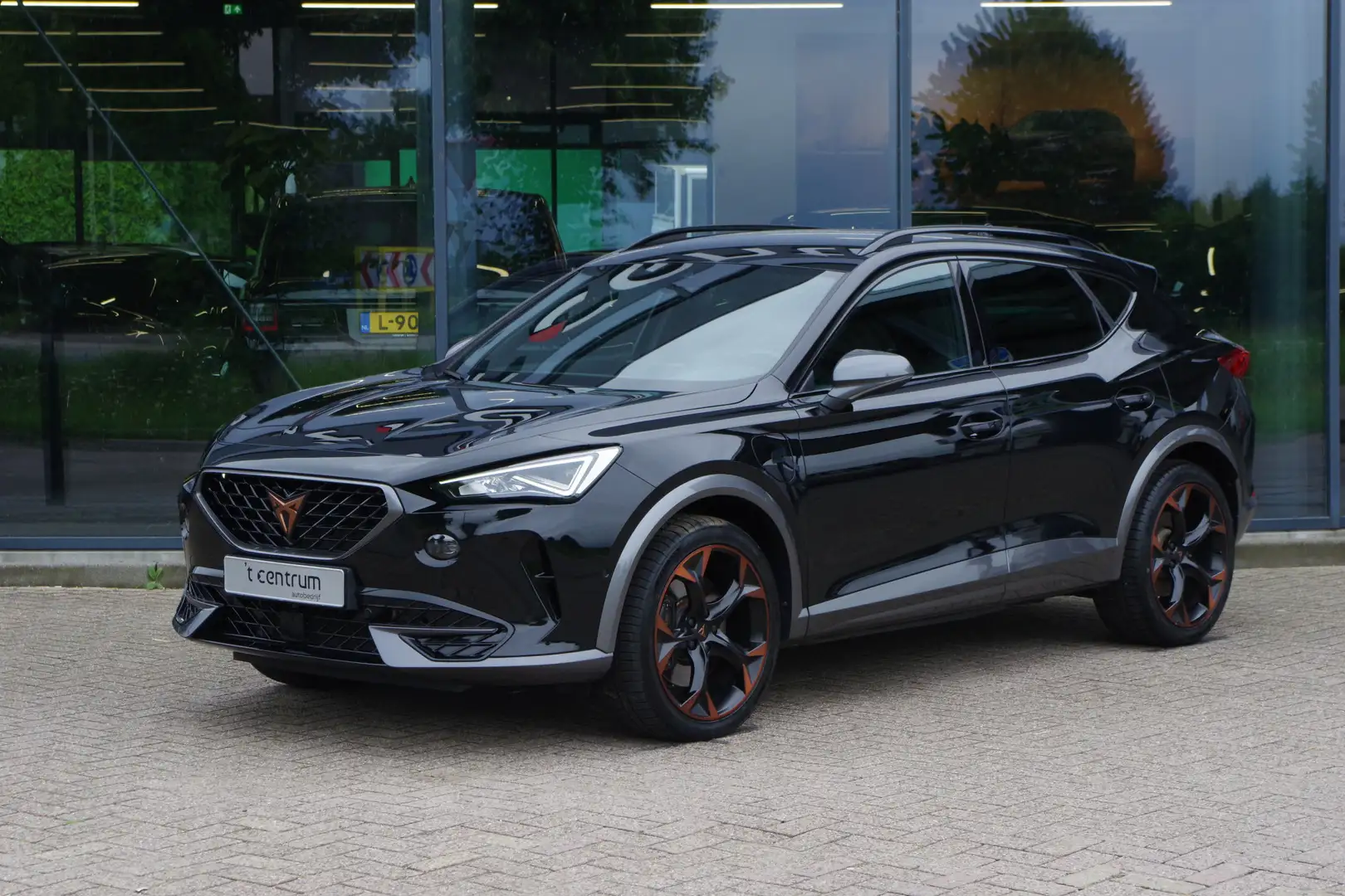 CUPRA Formentor 1.4 e-Hybrid VZ 245 PK Copper Edition PHEV, DCC, C Negro - 1