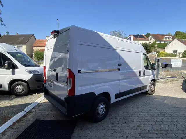 Peugeot Boxer view 4