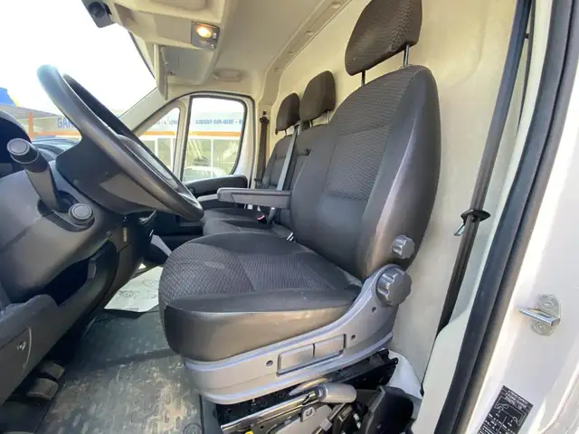 Peugeot Boxer view 5