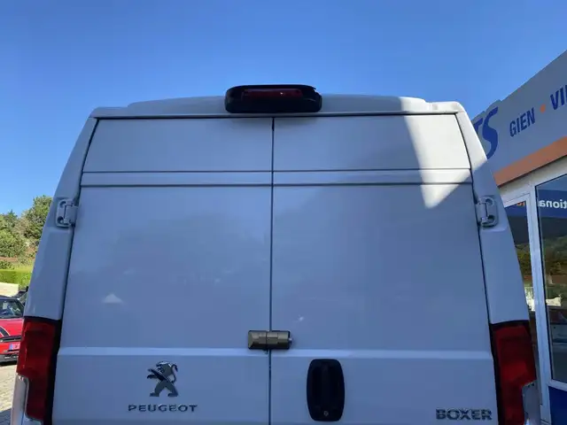 Peugeot Boxer view 13