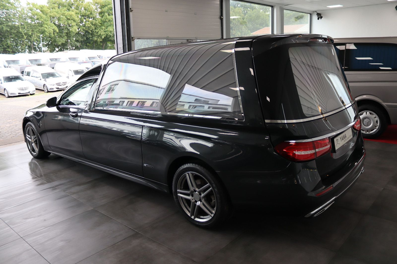 Mercedes-Benz E 220 Kuhlmann Cars Bestattungswagen / Leichenwagen — photo 5
