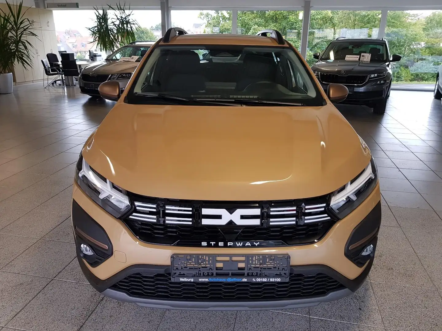 Dacia Sandero Stepway TCE Navi Kamera SmartLink Bluet. Beige - 2