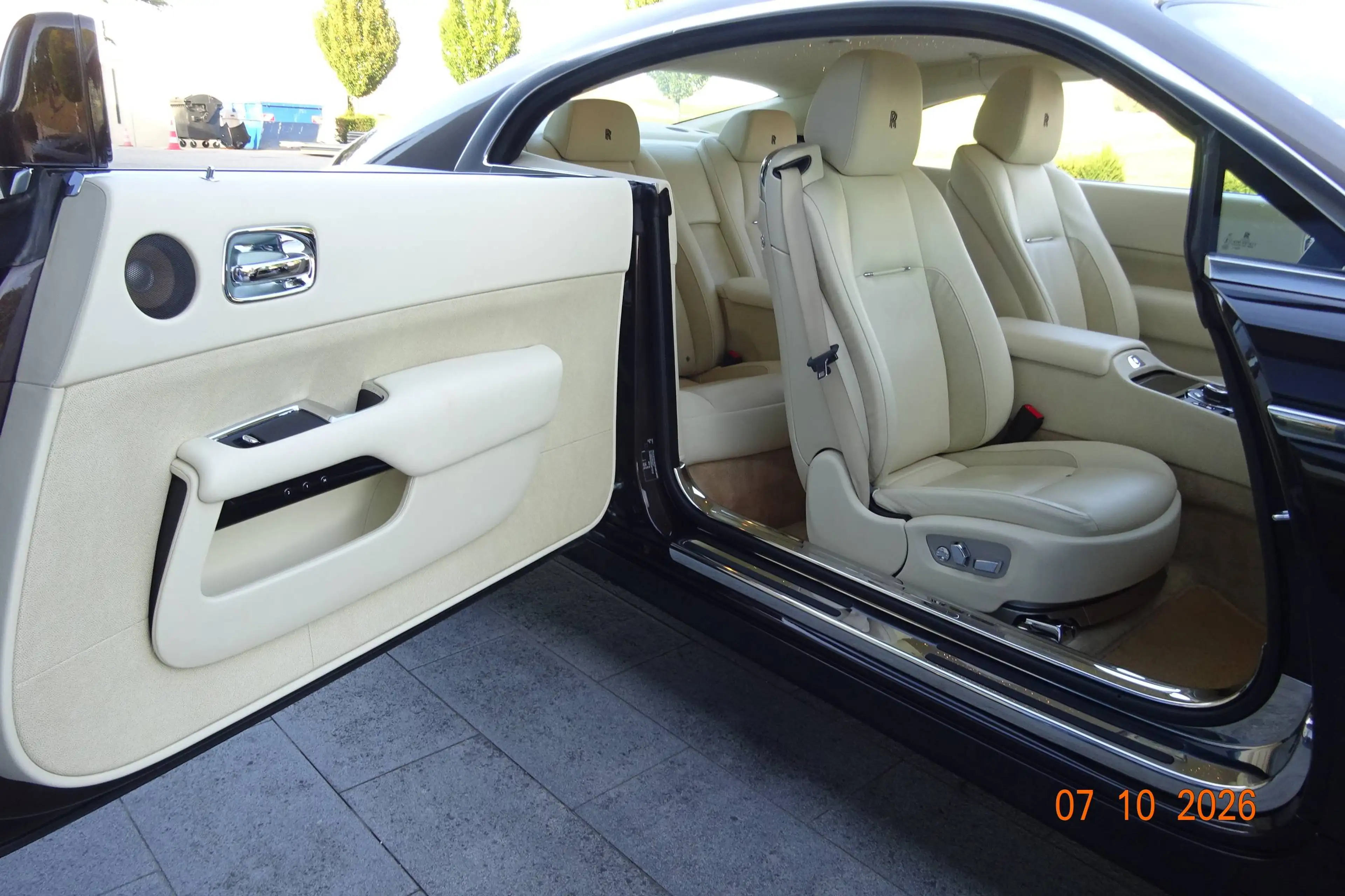 Rolls-Royce Wraith "Toppreis" — photo 12