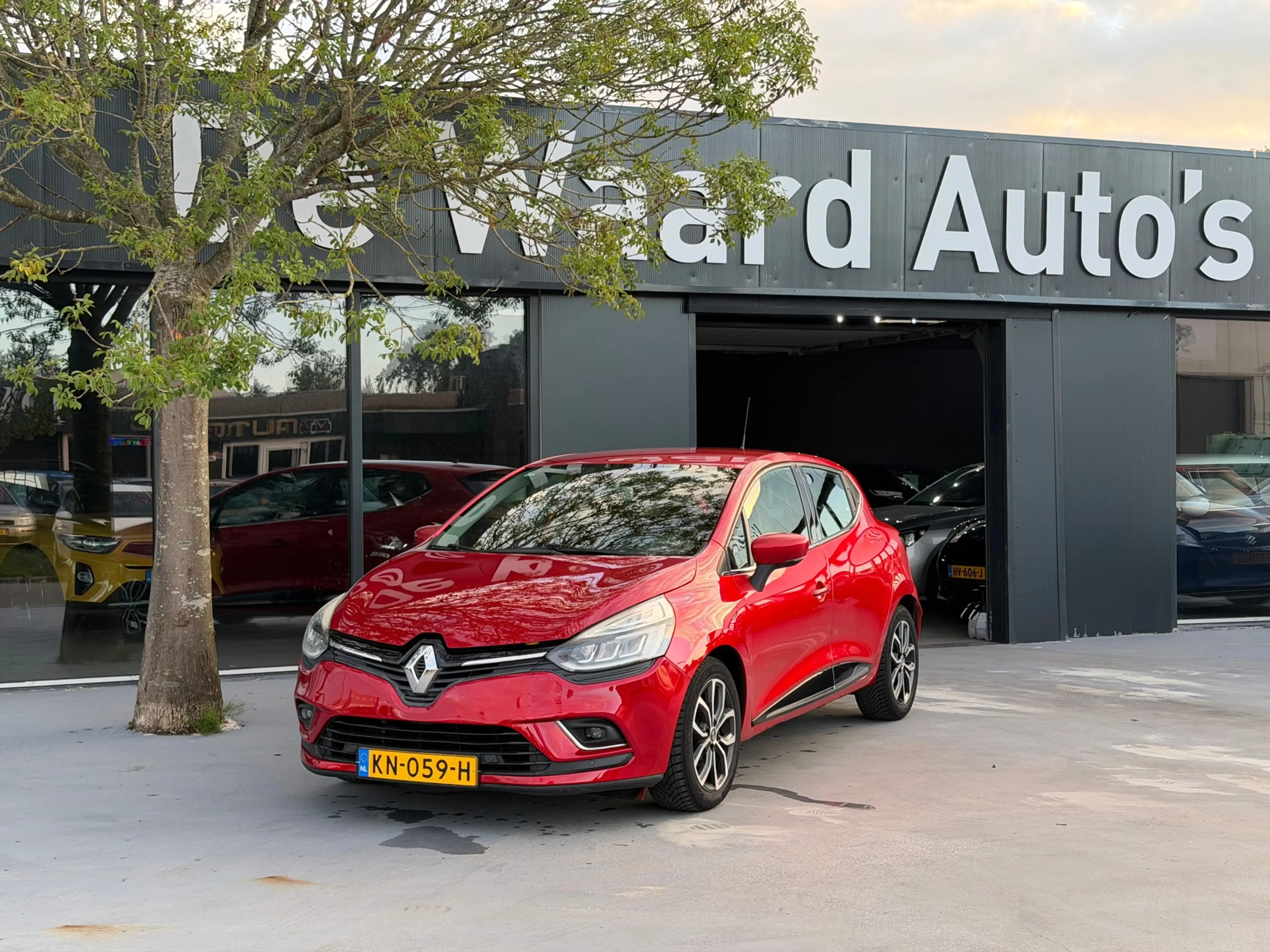 Renault Clio 1.2 TCe Intens/automaat/cruise/Trekhaa/airco/NAP/P