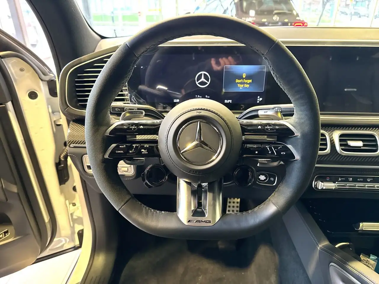 Mercedes-Benz GLE снимка Mercedes-Benz GLE