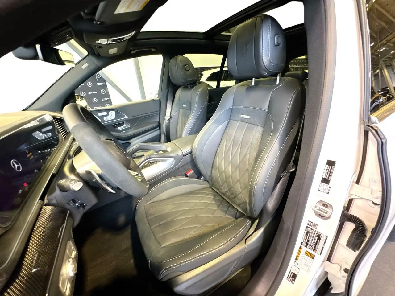 Mercedes-Benz GLE снимка Mercedes-Benz GLE