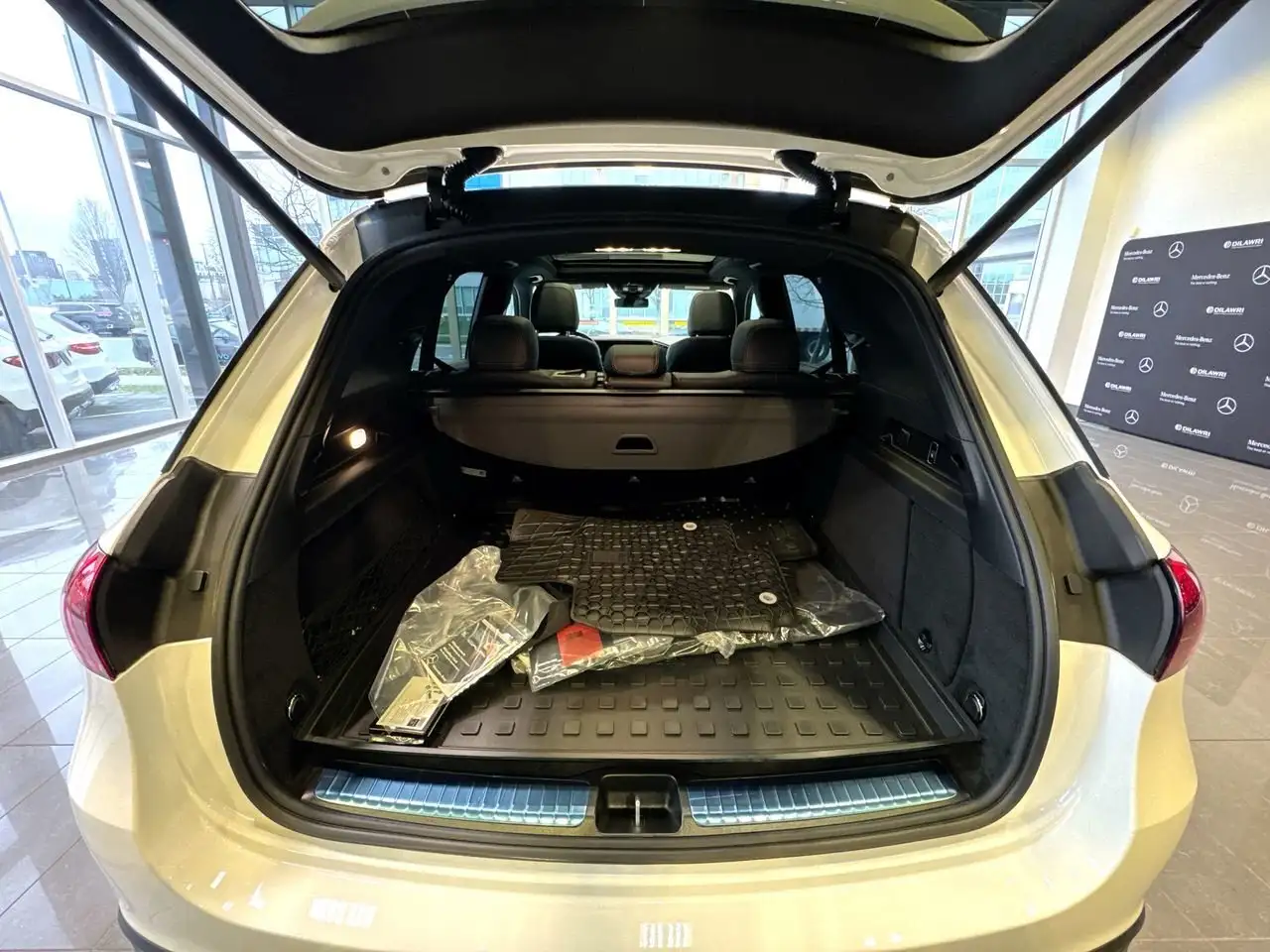 Mercedes-Benz GLE снимка Mercedes-Benz GLE