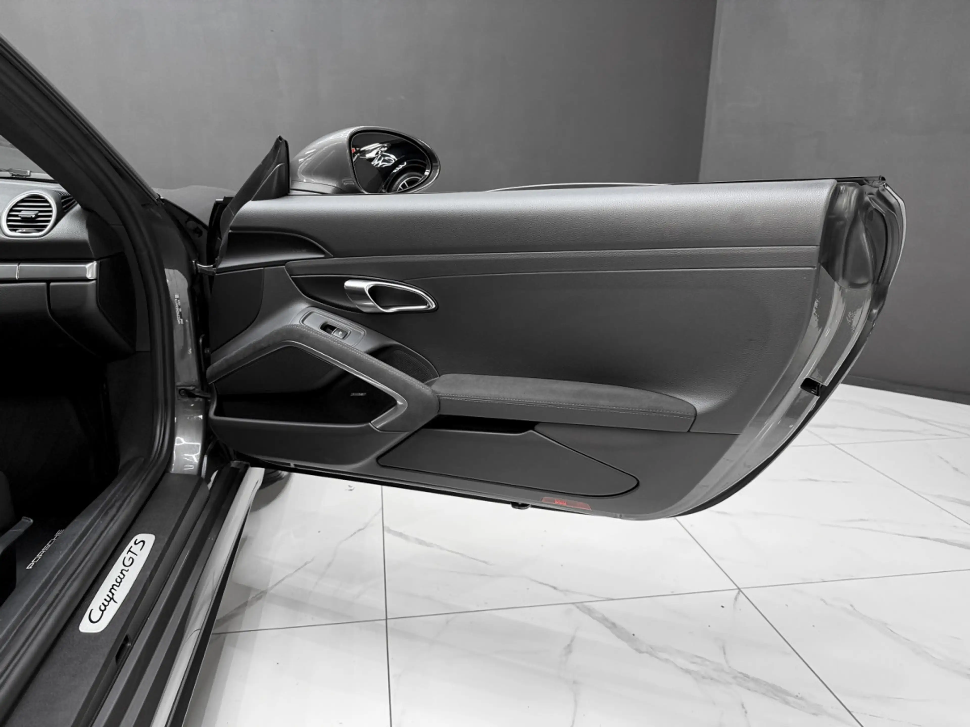 Porsche 718 Cayman GTS 4.0 PDK Front PPF — photo 14