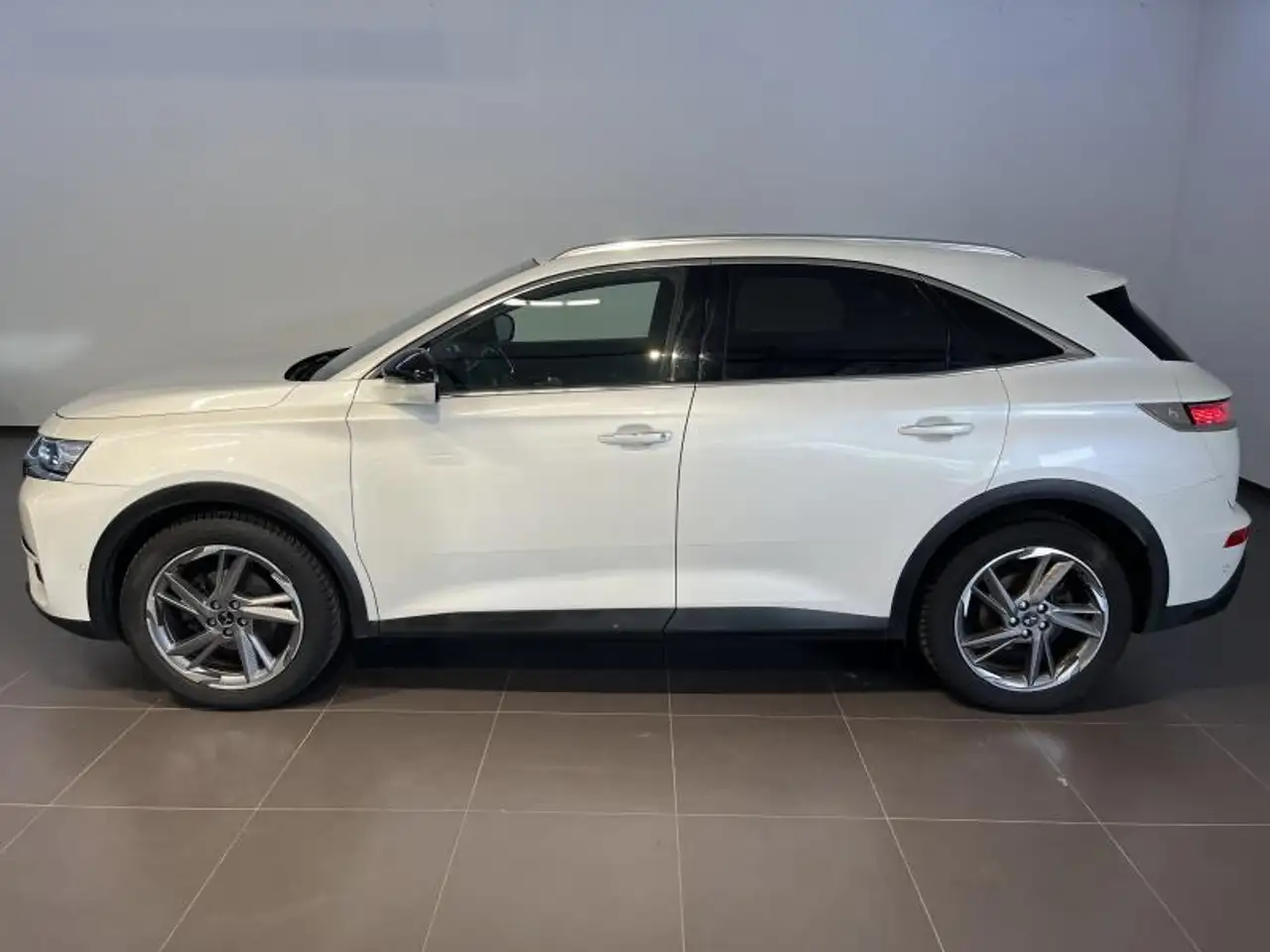 DS Automobiles DS 7 Crossback 2021
