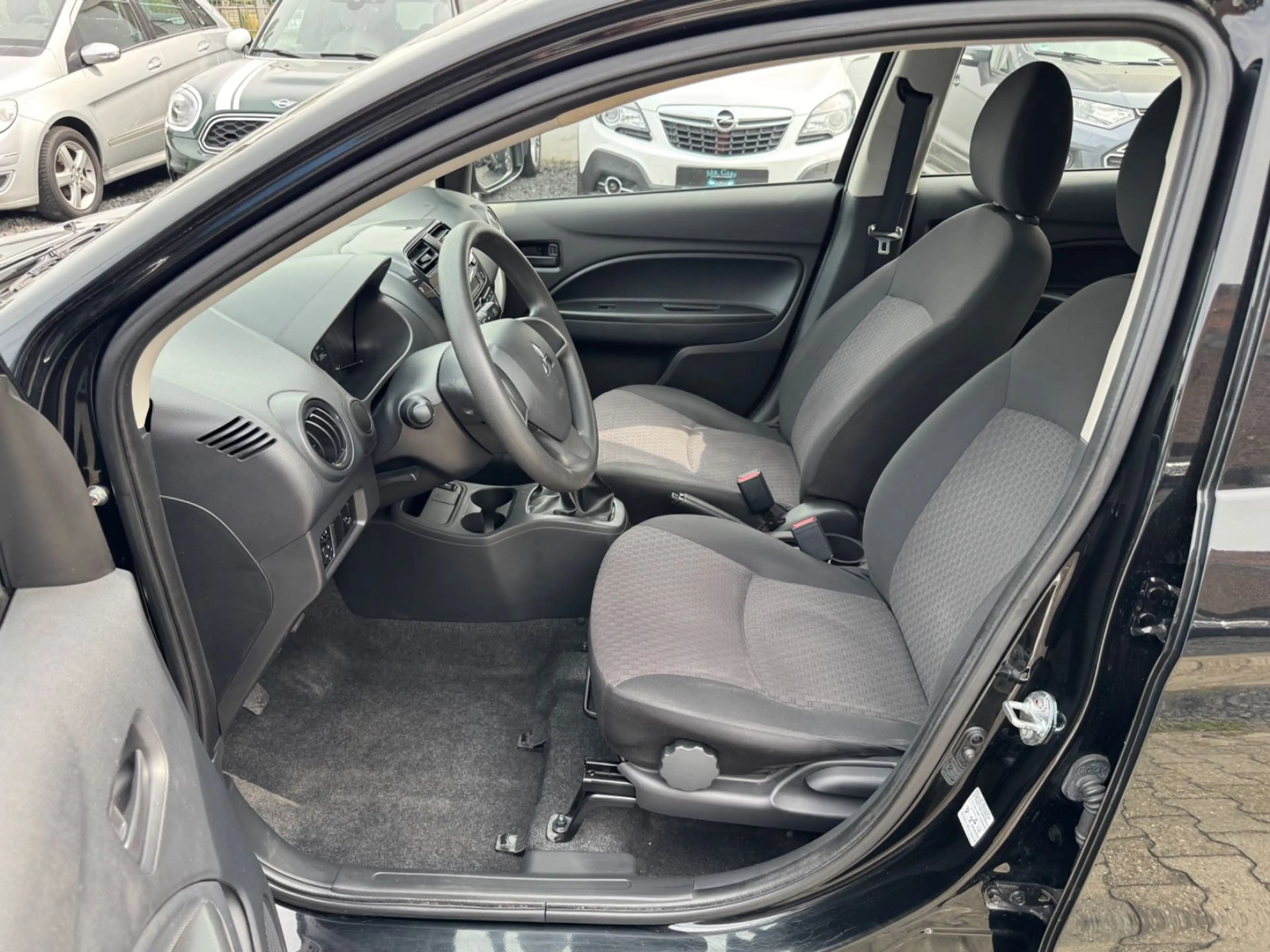 Mitsubishi Space Star 1.0 erst 95000Km aus 1 Hand — photo 7