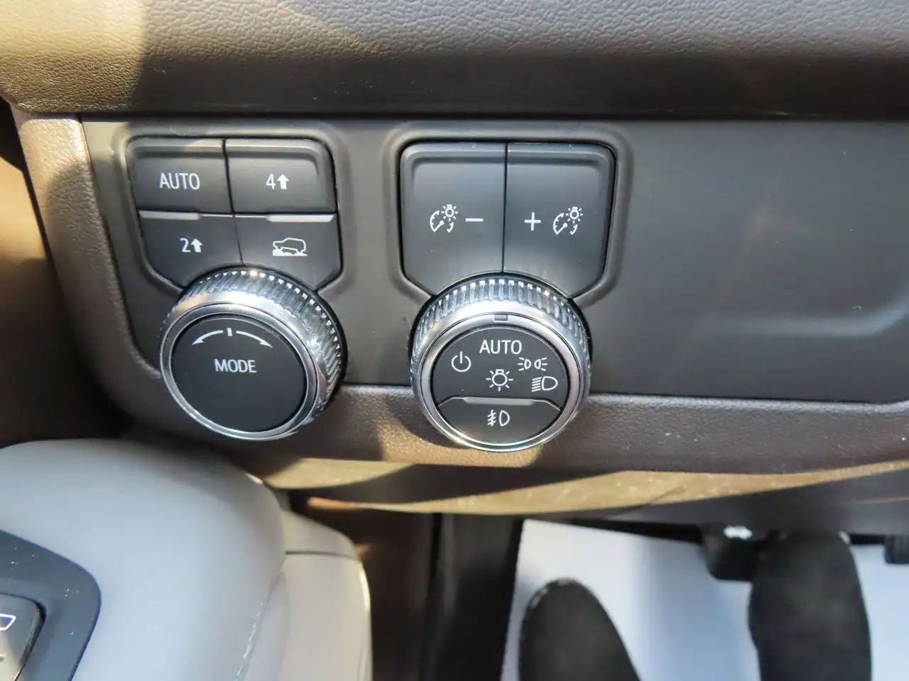 GMC Yukon снимка GMC Yukon