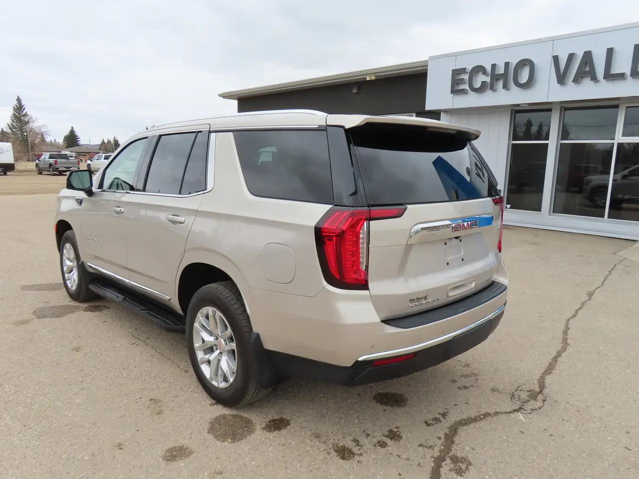 GMC Yukon снимка GMC Yukon