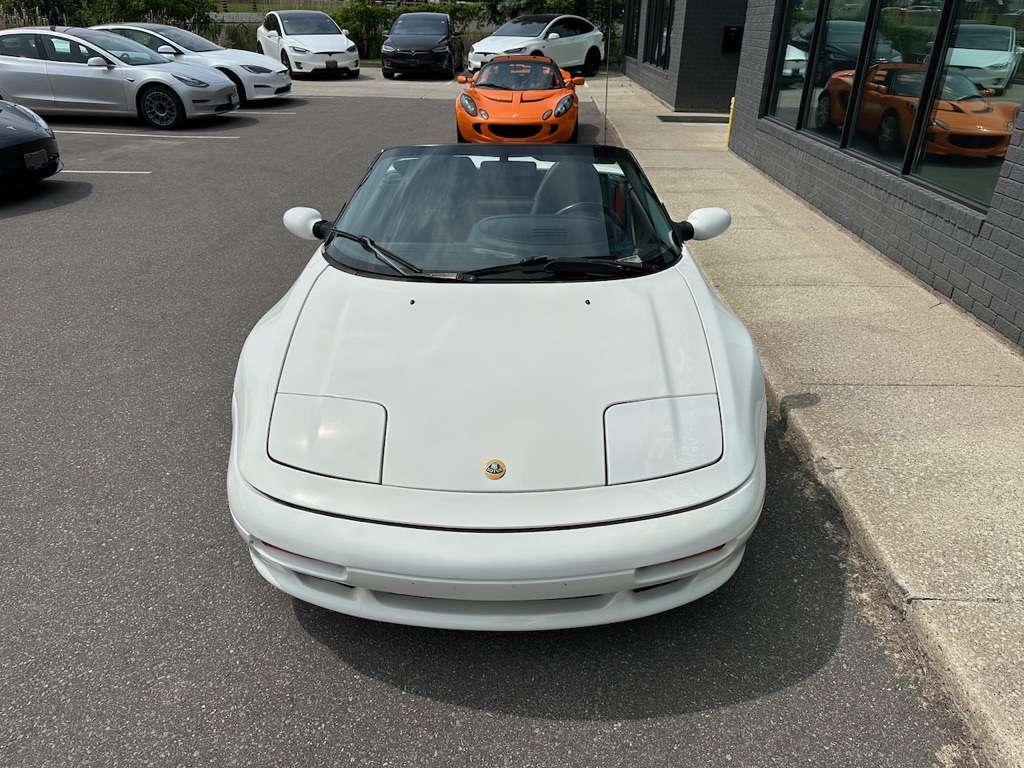 1991 Lotus Elan