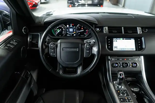 Land Rover Range Rover Sport view 16