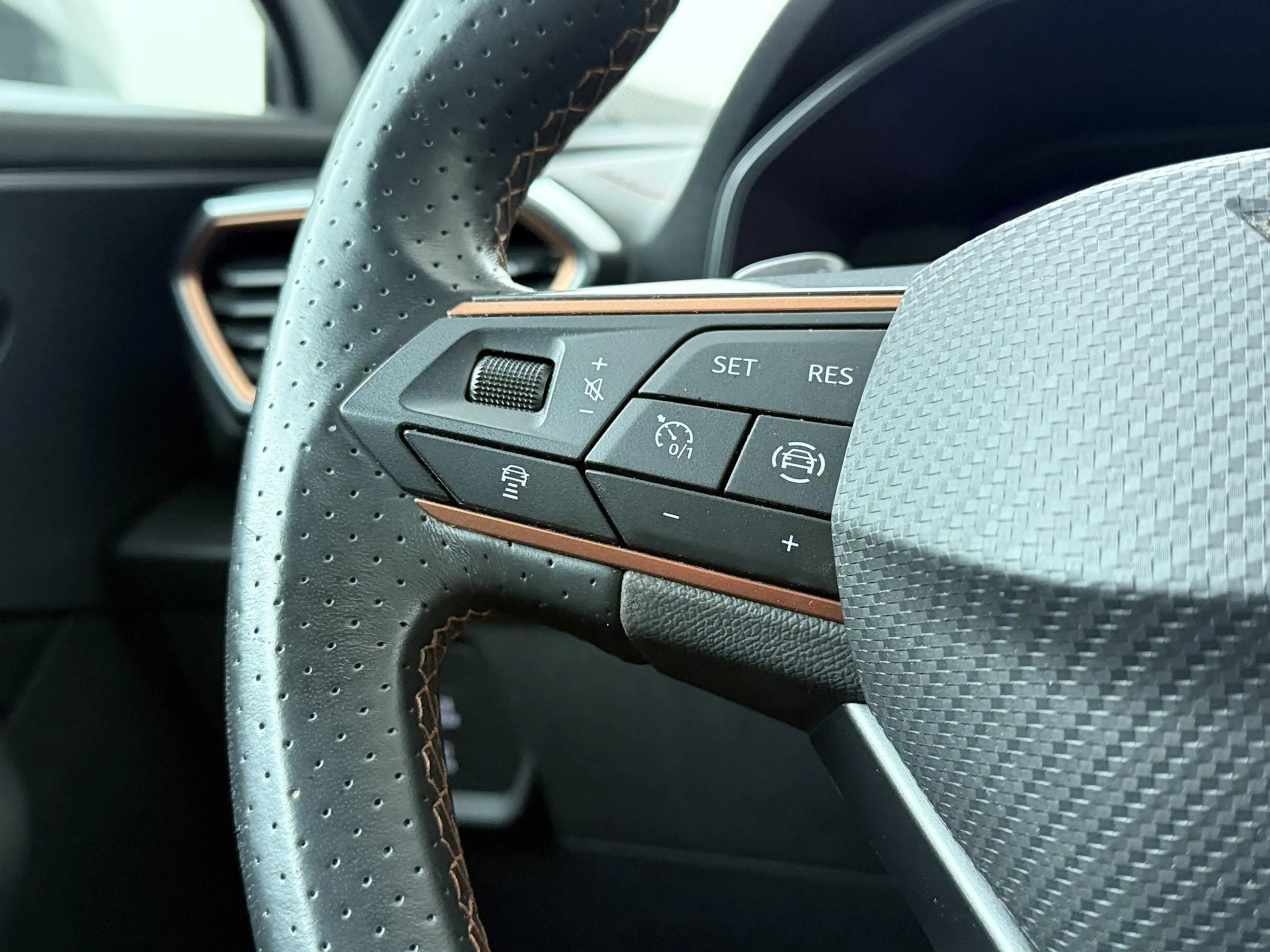 CUPRA Formentor 1.4 TSI e-Hybrid Essential | 204 PK | SoH 91% |  A — photo 8