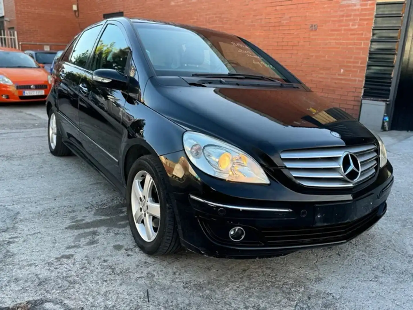 Mercedes-Benz B 180 180CDI Negro - 1