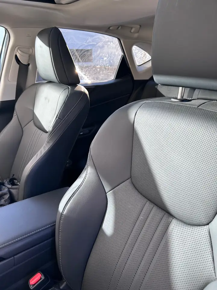 Lexus NX fotografie Lexus NX