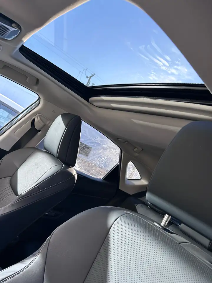 Lexus NX fotografie Lexus NX