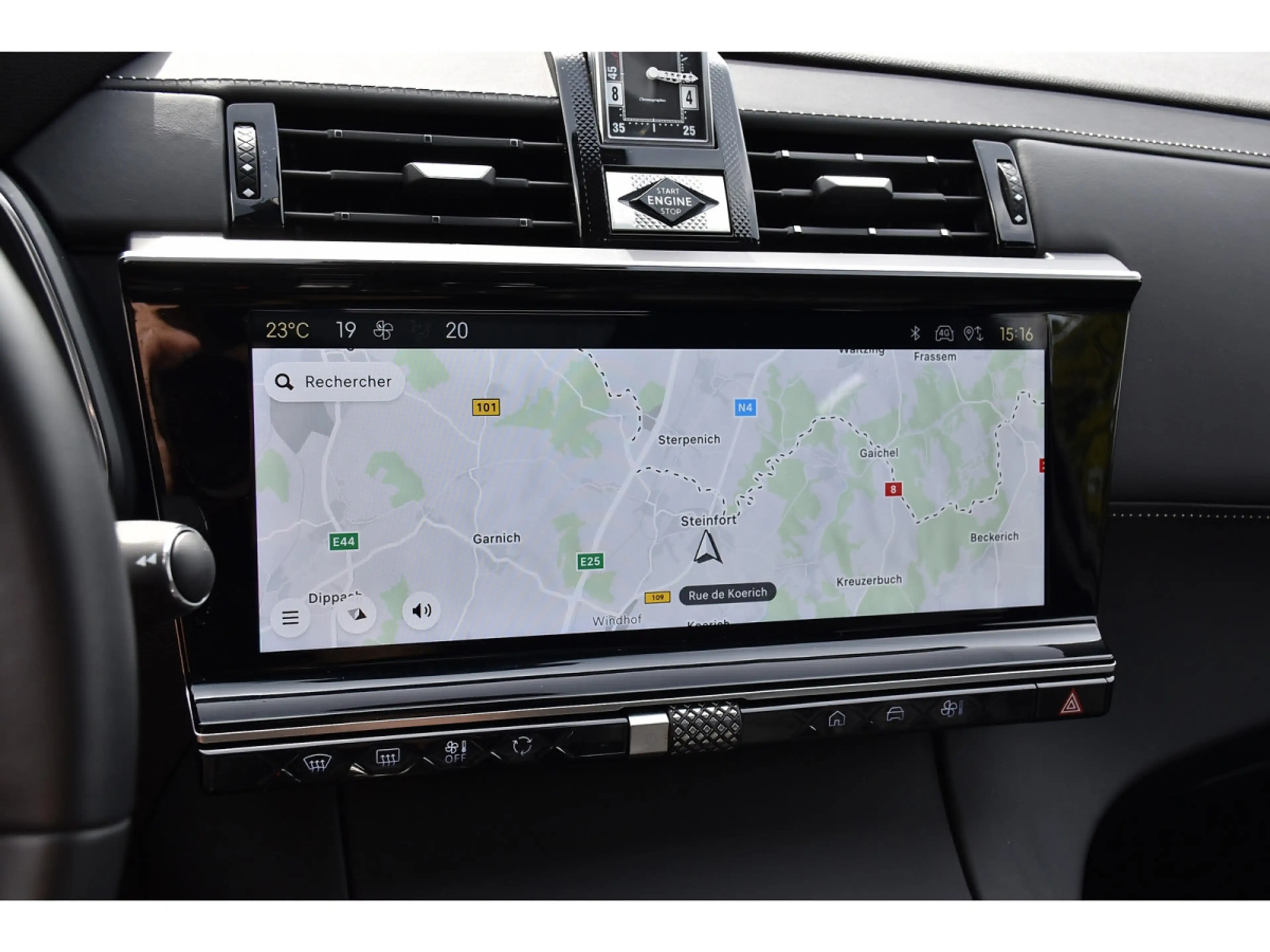 DS Automobiles DS 7 1.6 Hybrid PHEV 225 Etoile PANO CUIR MEMO CAM360 — photo 11