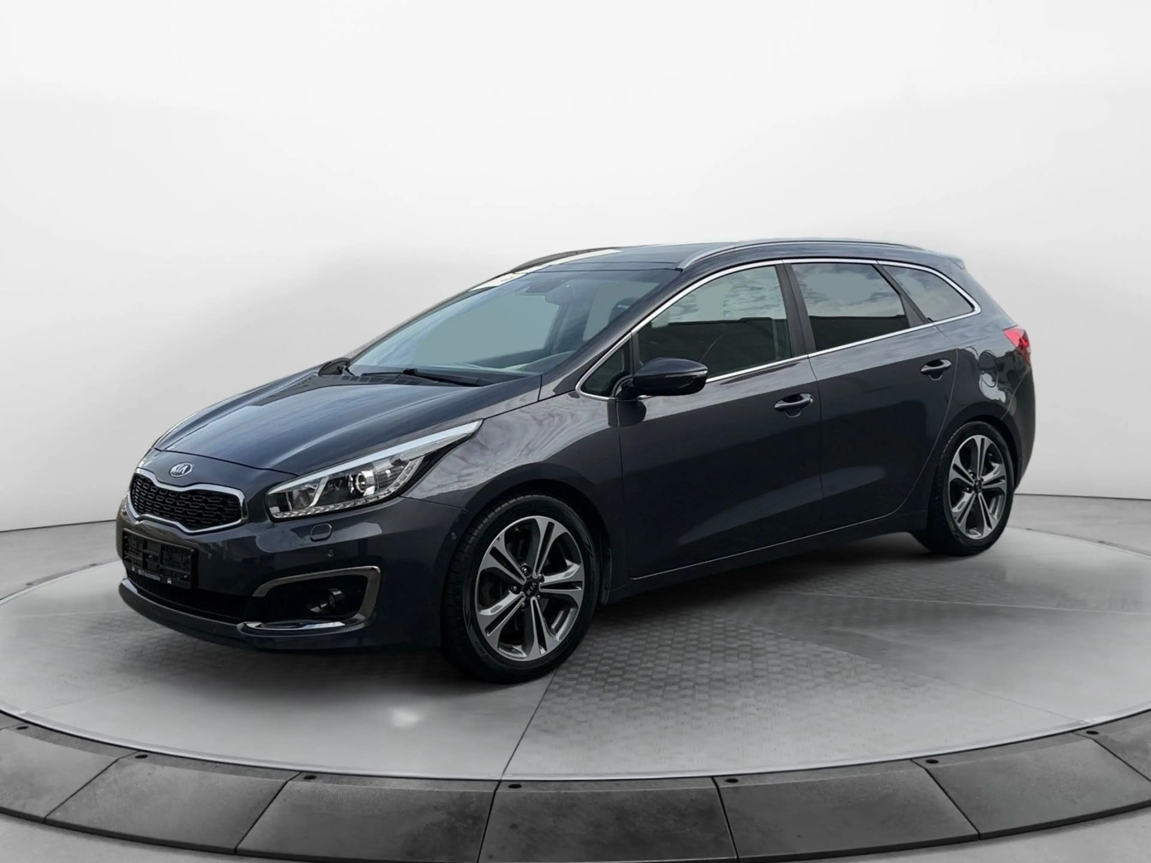 Kia Ceed / cee'd 1.6 GDI Platinum Xenon Schiebed. Leder Kam