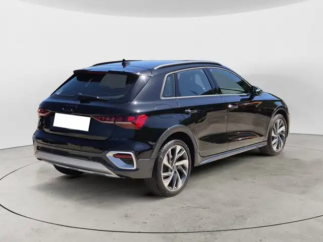Audi A3 view 4
