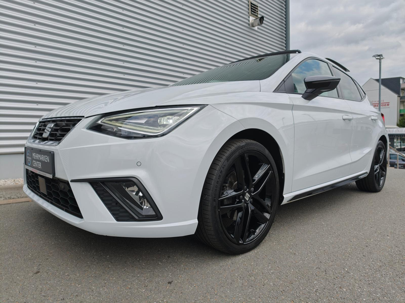 SEAT Ibiza FR Black Edition 1.5TSI DSG ACC/NAVI/PANO — photo 9