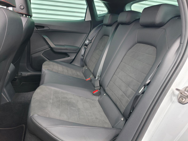 SEAT Ibiza FR Black Edition 1.5TSI DSG ACC/NAVI/PANO — photo 11