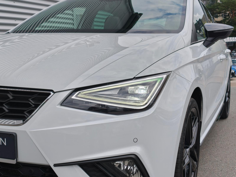 SEAT Ibiza FR Black Edition 1.5TSI DSG ACC/NAVI/PANO — photo 8