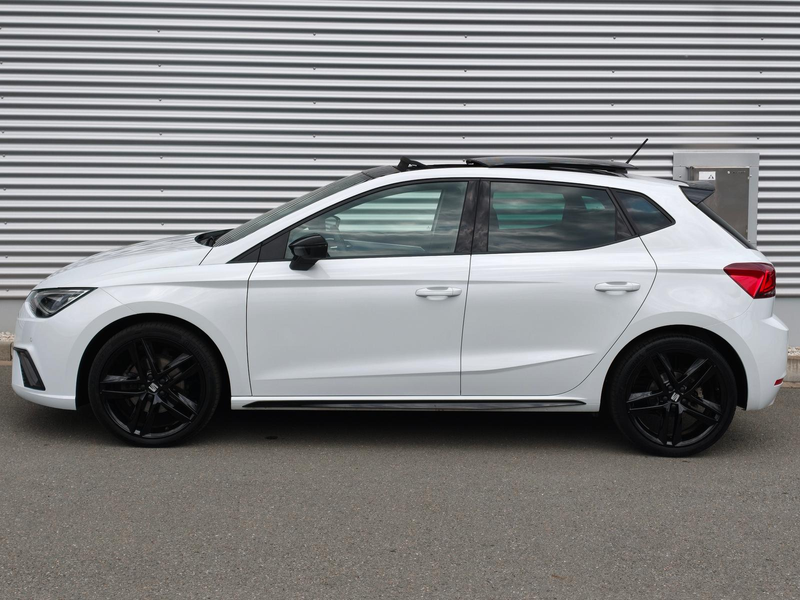 SEAT Ibiza FR Black Edition 1.5TSI DSG ACC/NAVI/PANO — photo 7