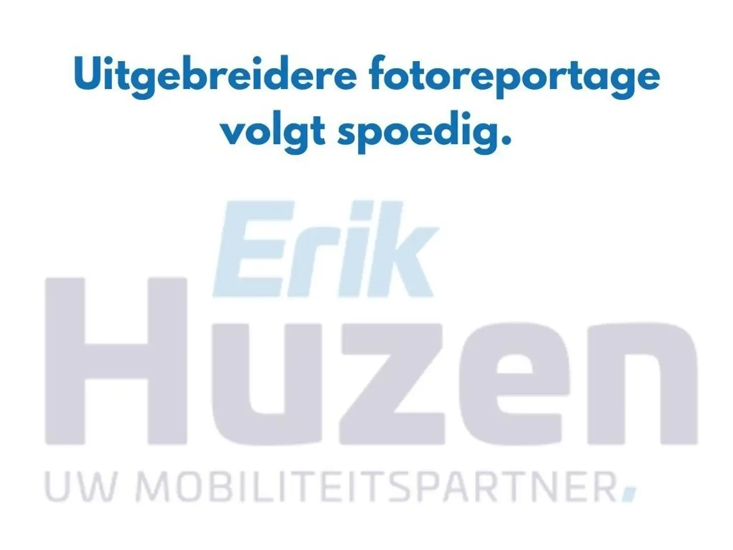 Volvo XC90 2.4 D5 MOMENTUM 5P. / Youngtimer / 4x4 Schwarz - 1