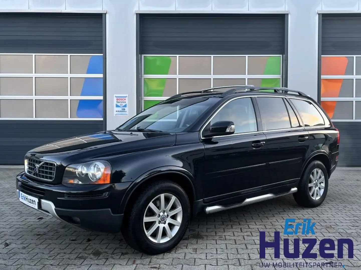 Volvo XC90 2.4 D5 MOMENTUM 5P. / Youngtimer / 4x4 Nero - 1
