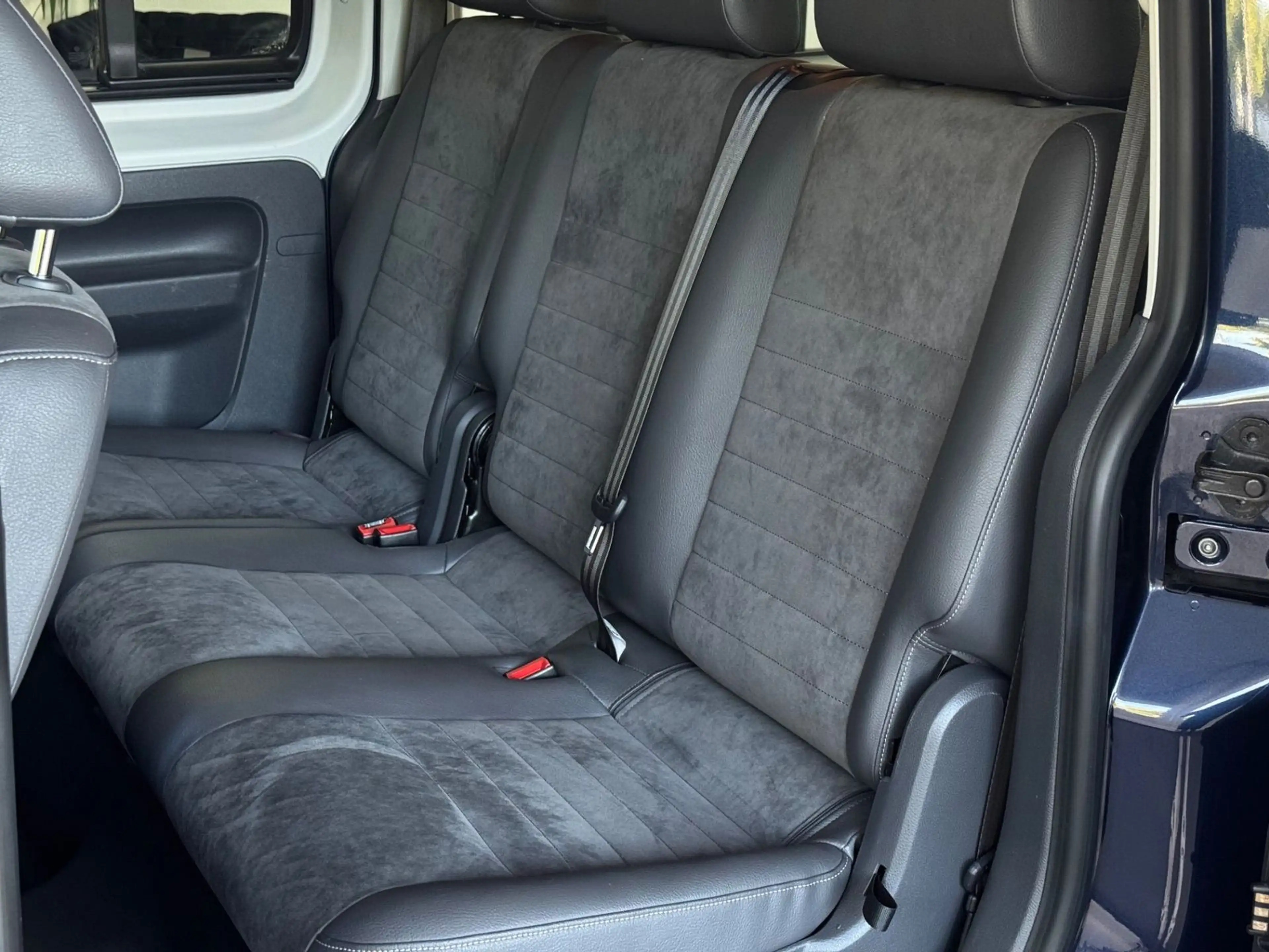 Volkswagen Caddy Maxi DSG Highline Rollstuhlgerecht-Rampe — photo 10