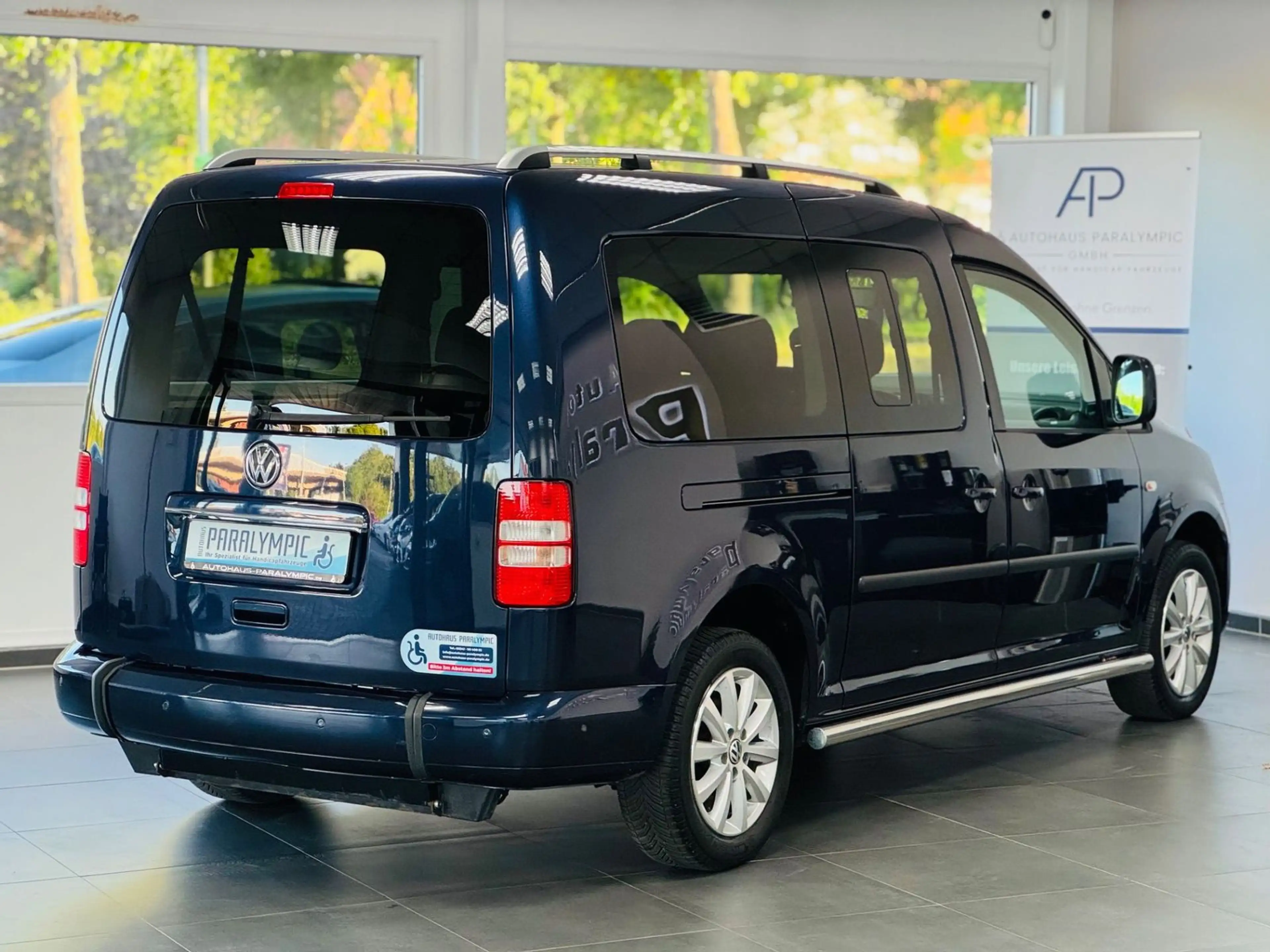 Volkswagen Caddy Maxi DSG Highline Rollstuhlgerecht-Rampe — photo 5